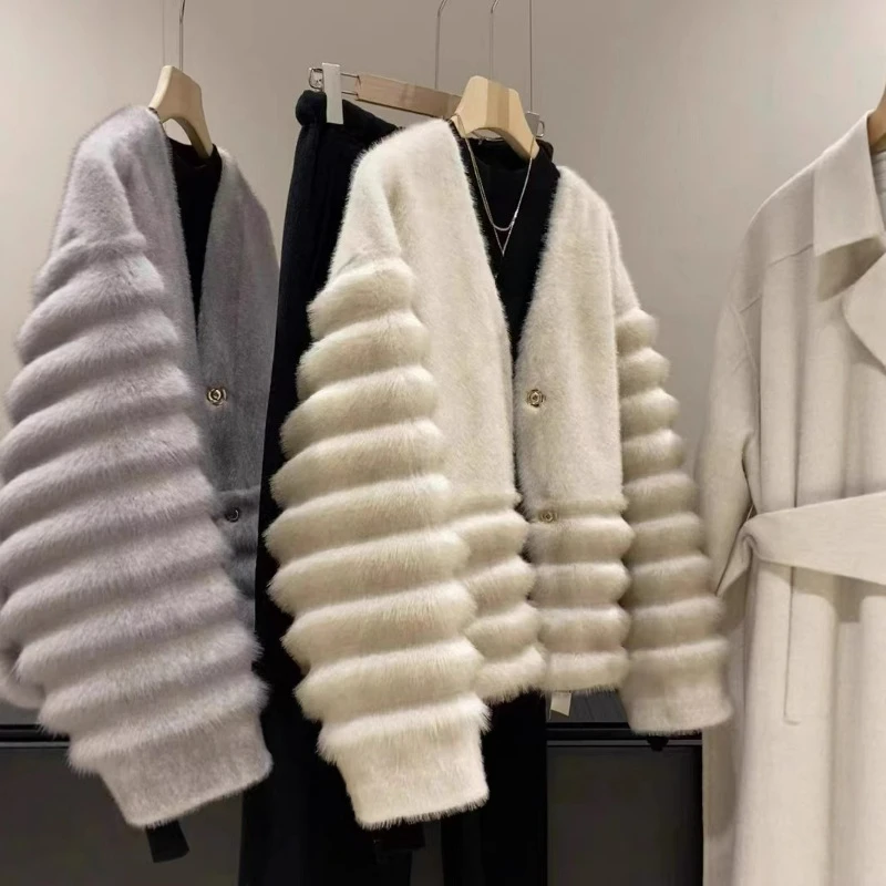 

Осень-зима 2026, новая маленькая повседневная модная норковая одежда с круглым вырезом и пуговицами, экологически чистая меховая верхняя одежда из золотой норки