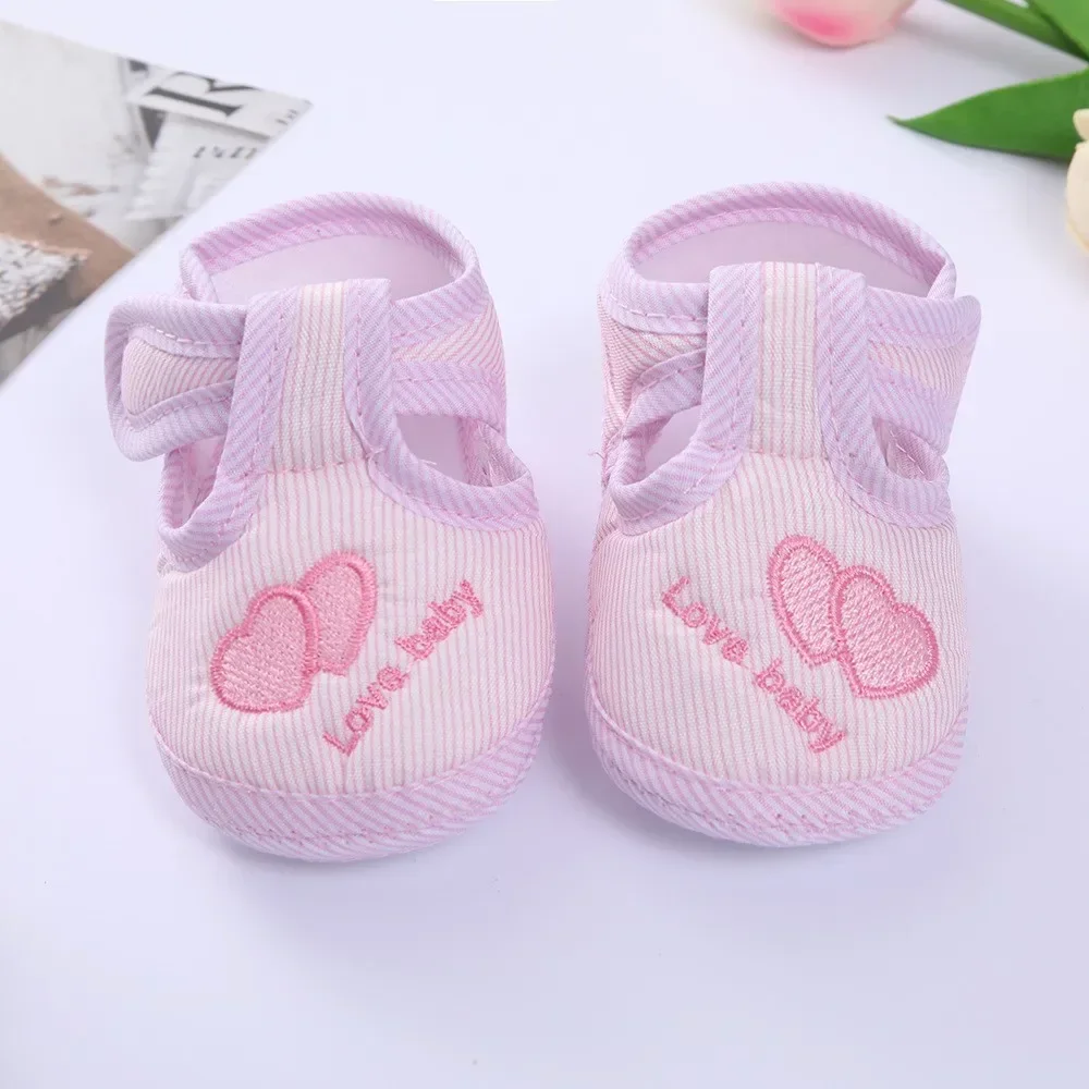 Primeiros caminhantes das meninas do bebê, Lace Princess Shoes, Prewalkers Fashion, Sapatos de criança, Cute Love Soft Sandals