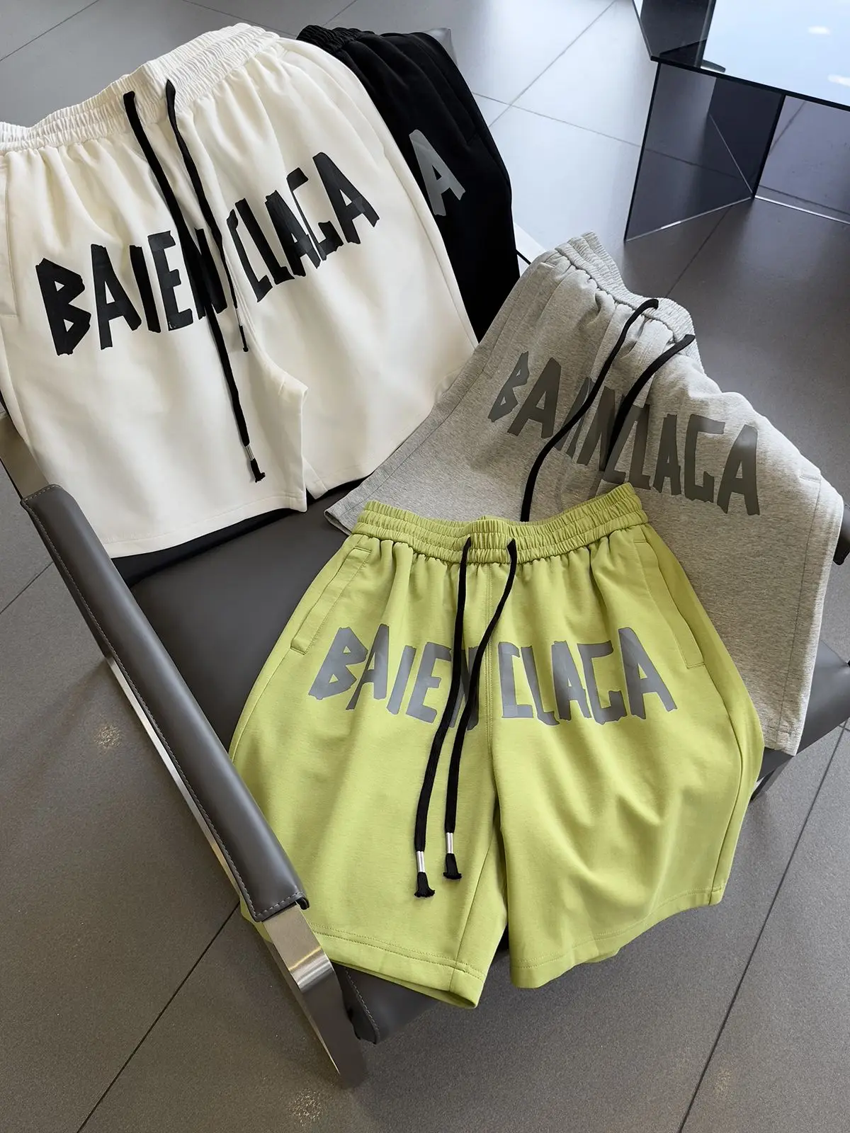 Trendy Men's Summer New Letter Printing Loose Shorts Tethered Street Casual Shorts Big Pocket Youth Shorts Sports Casual  Cotton