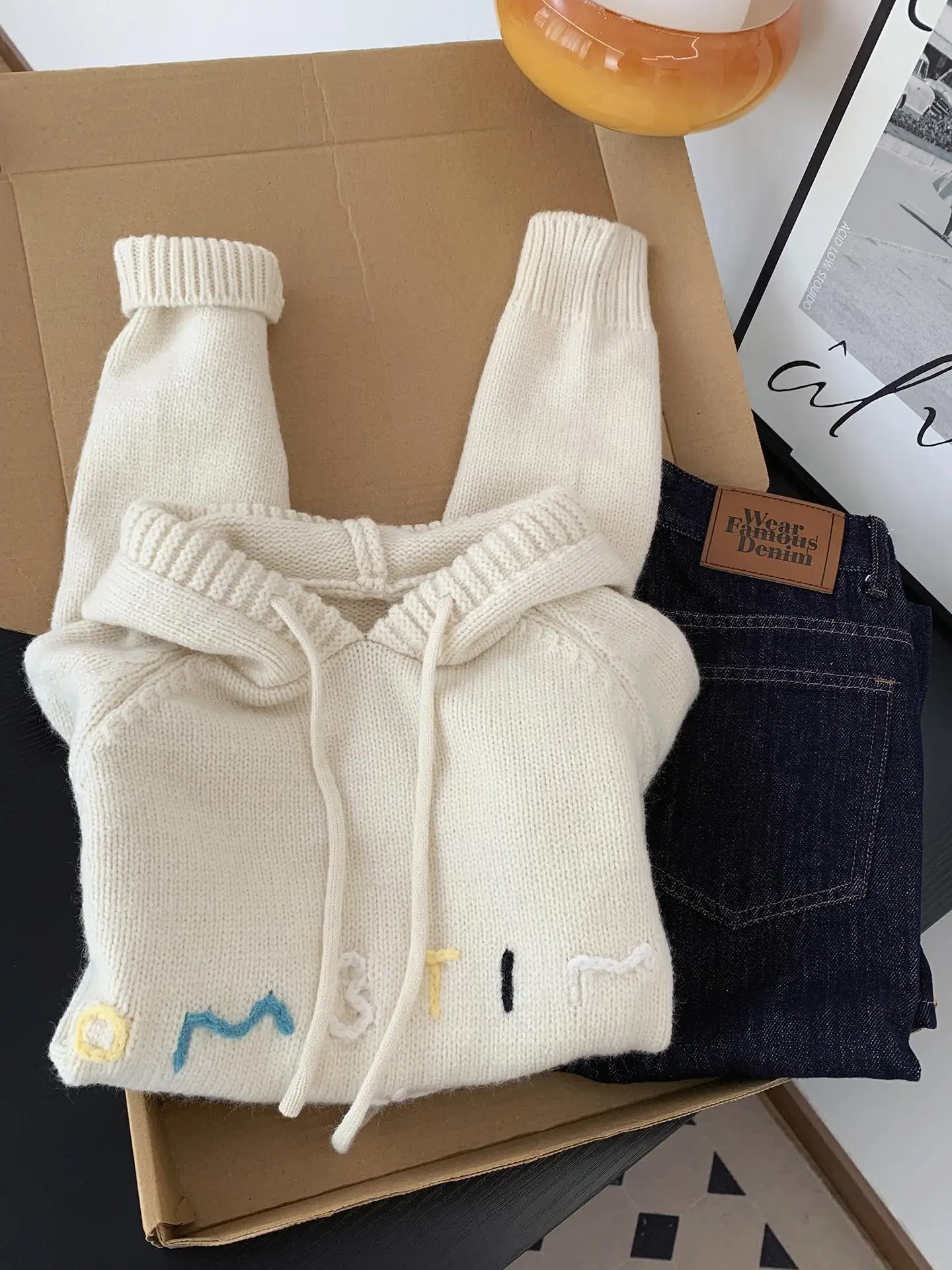 

Корейский шикарный трикотаж с капюшоном и вышивкой букв, женский свободный универсальный свитер на голову, осенний новый Sle для поездок на работу