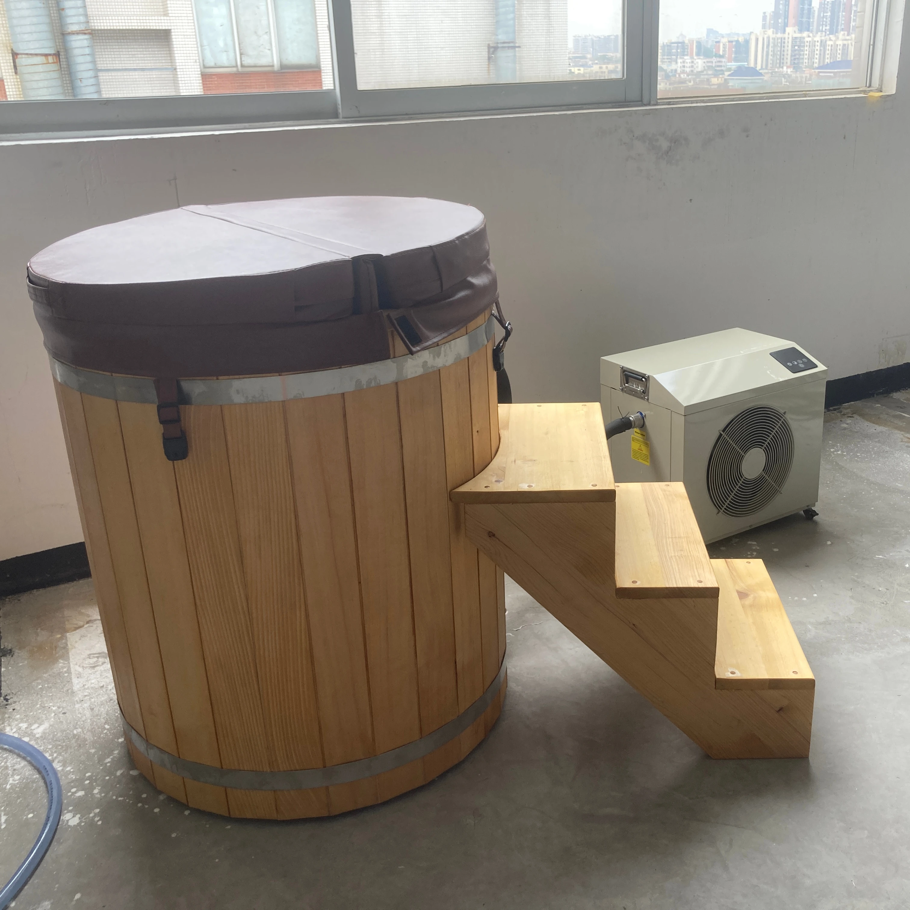 

STLFOEM/ODM Outdoor Wooden Ice Bath WIFI Controlled Cold Tub with Chiller Product Category Ice Bucket