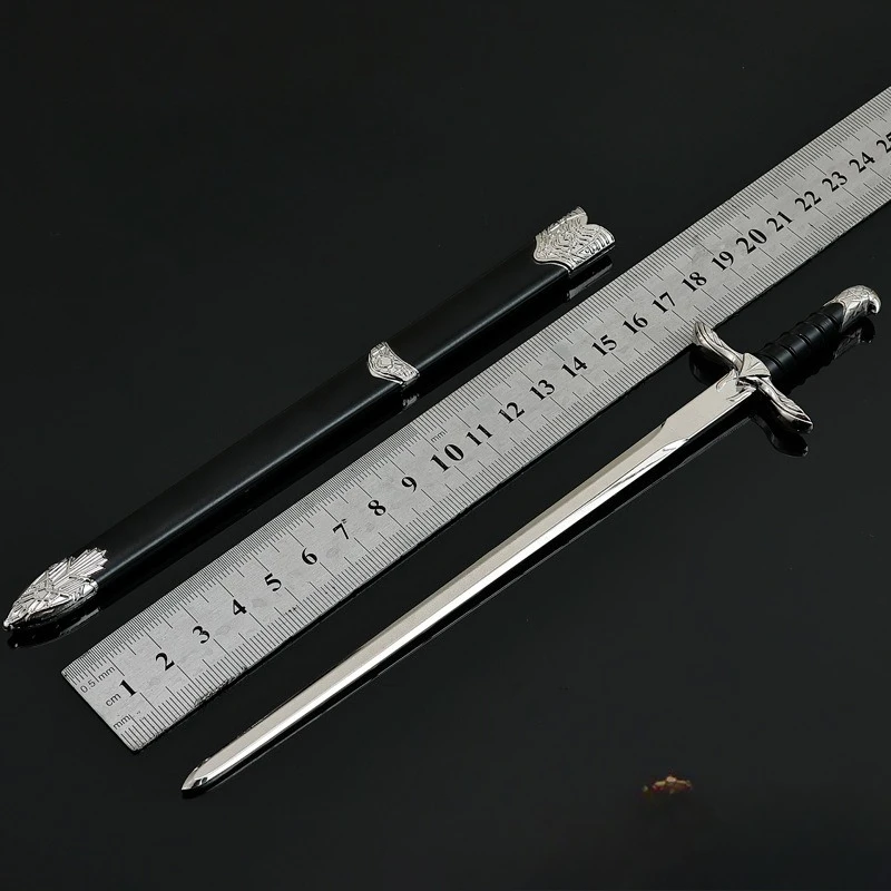 22Cm Zwaard Van Altair Game Perifere Metalen Vakmanschap Model Met Zwaard Schede Desktop Versieren Ornamenten Verjaardagscadeautjes Speelgoed