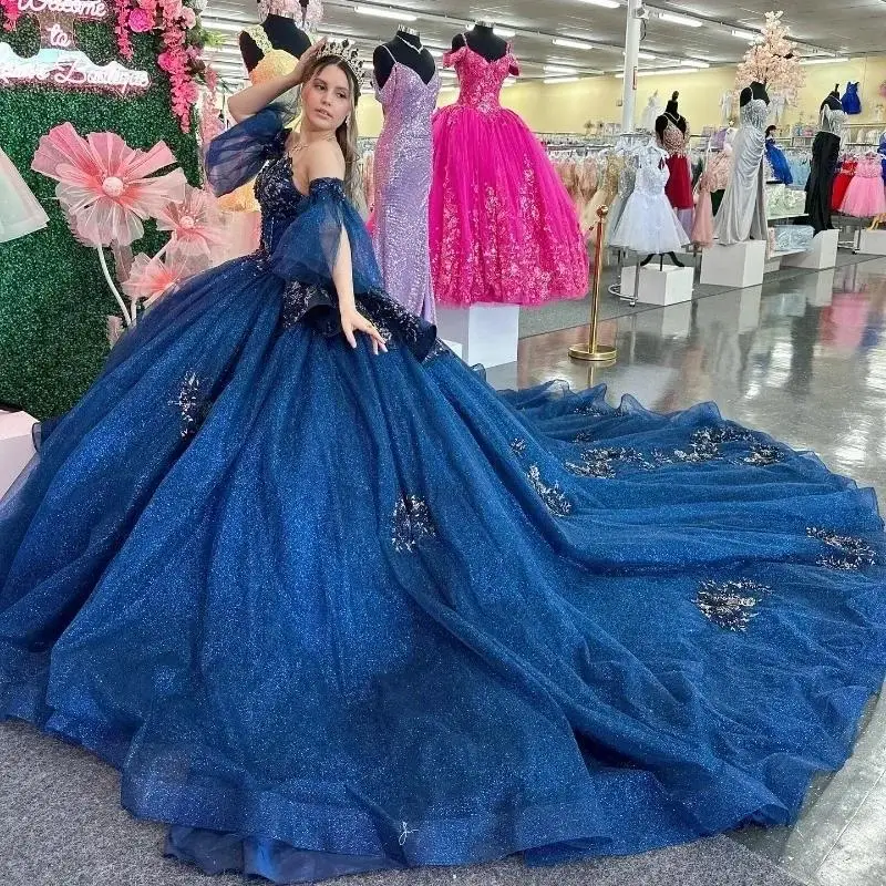 Vestido de fiesta azul marino con hombros descubiertos, vestidos de quinceañera brillantes, apliques de princesa dulce 16, vestidos de graduación con cuentas de encaje personalizados