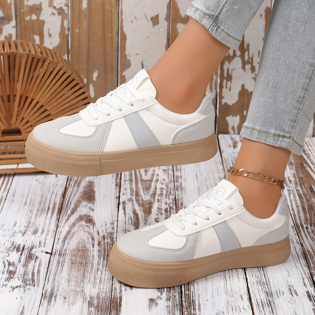 2024 summer new fashion all-match small white shoes trend comfortable sports casual women's shoes student board shoes