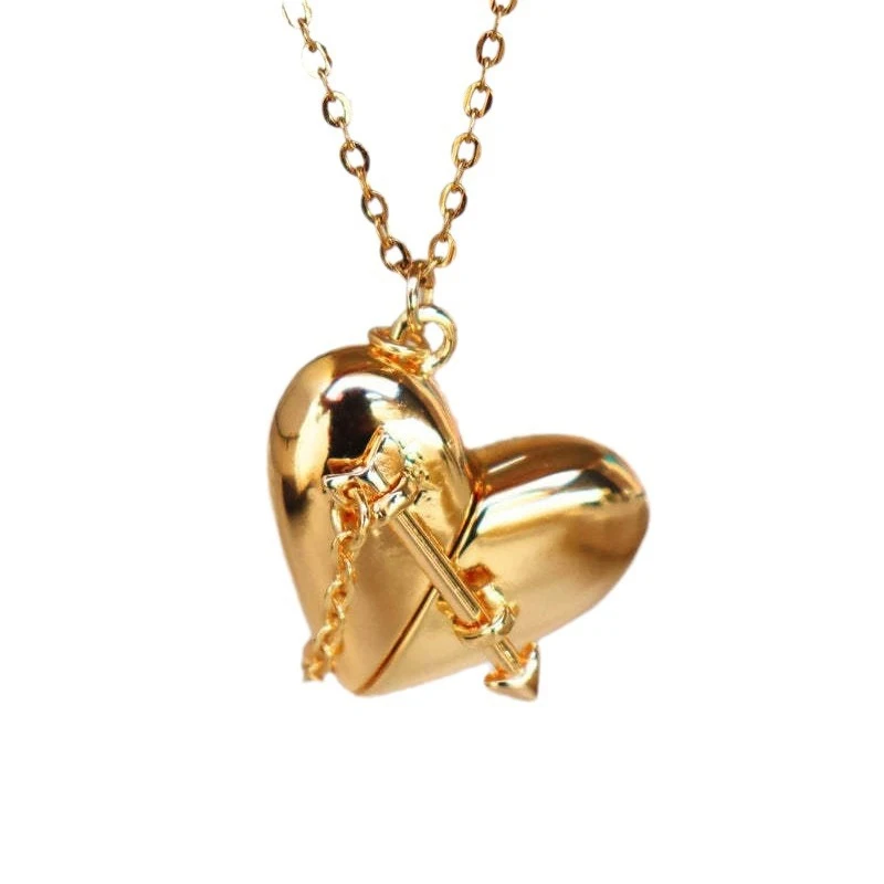 Fashionable Gold Plated Heart Box Pendant Necklace Women\'s Openable Heart Album Collarbone Chain Valentine\'s Day Gift