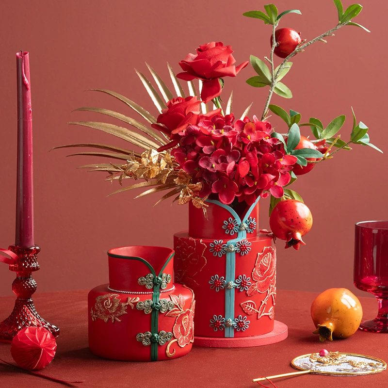 

New Chinese Style Cheongsam Vase Decoration New Year Red Festive Flower Arrangement Decoration Elegant Classical Home Art Crafts