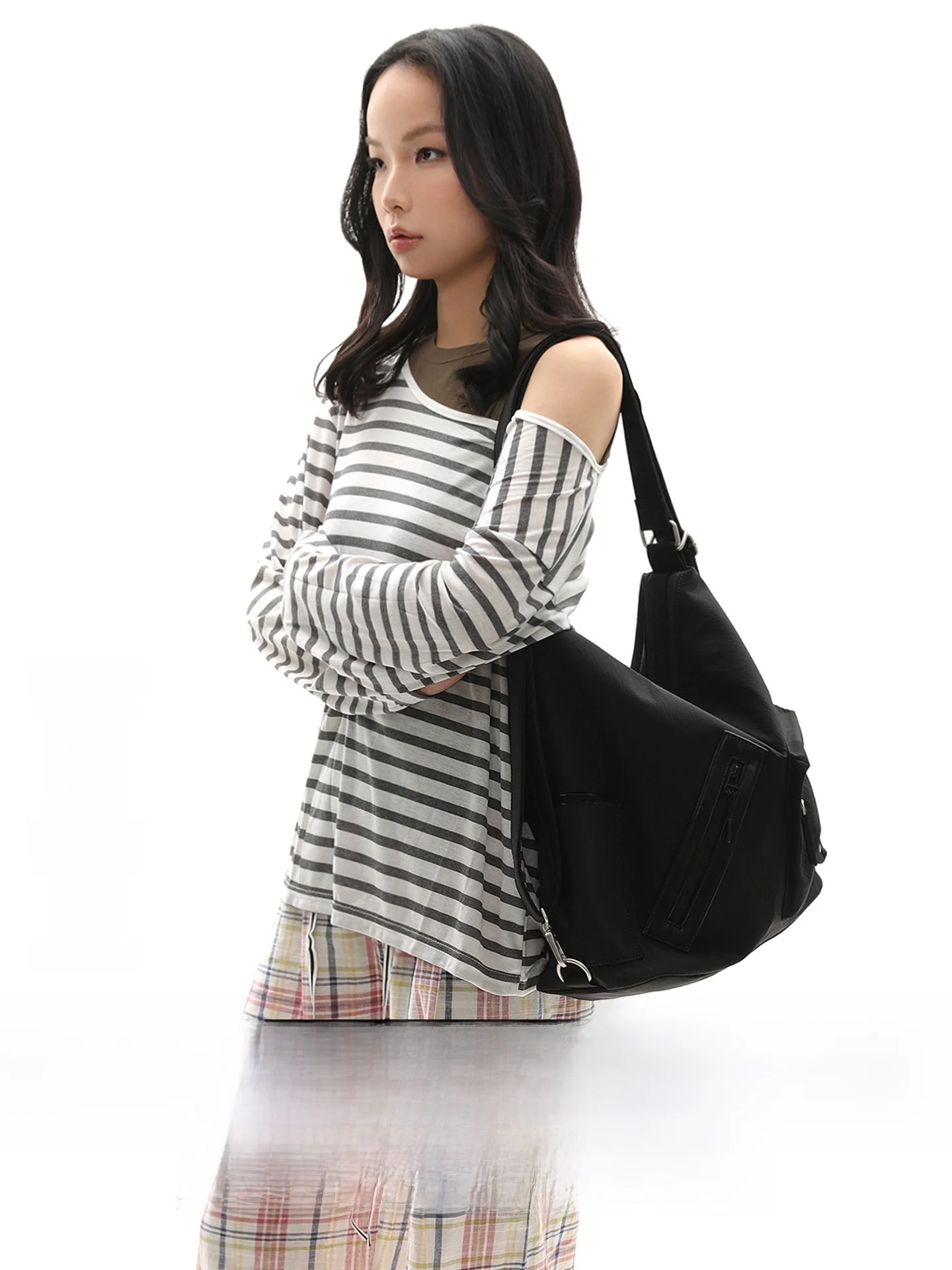 

Large Capacity Outdoor Nylon Double Shoulder Bag Black Three Ways to Carry Fashionable Unisex Soft Backpack for Daily Use