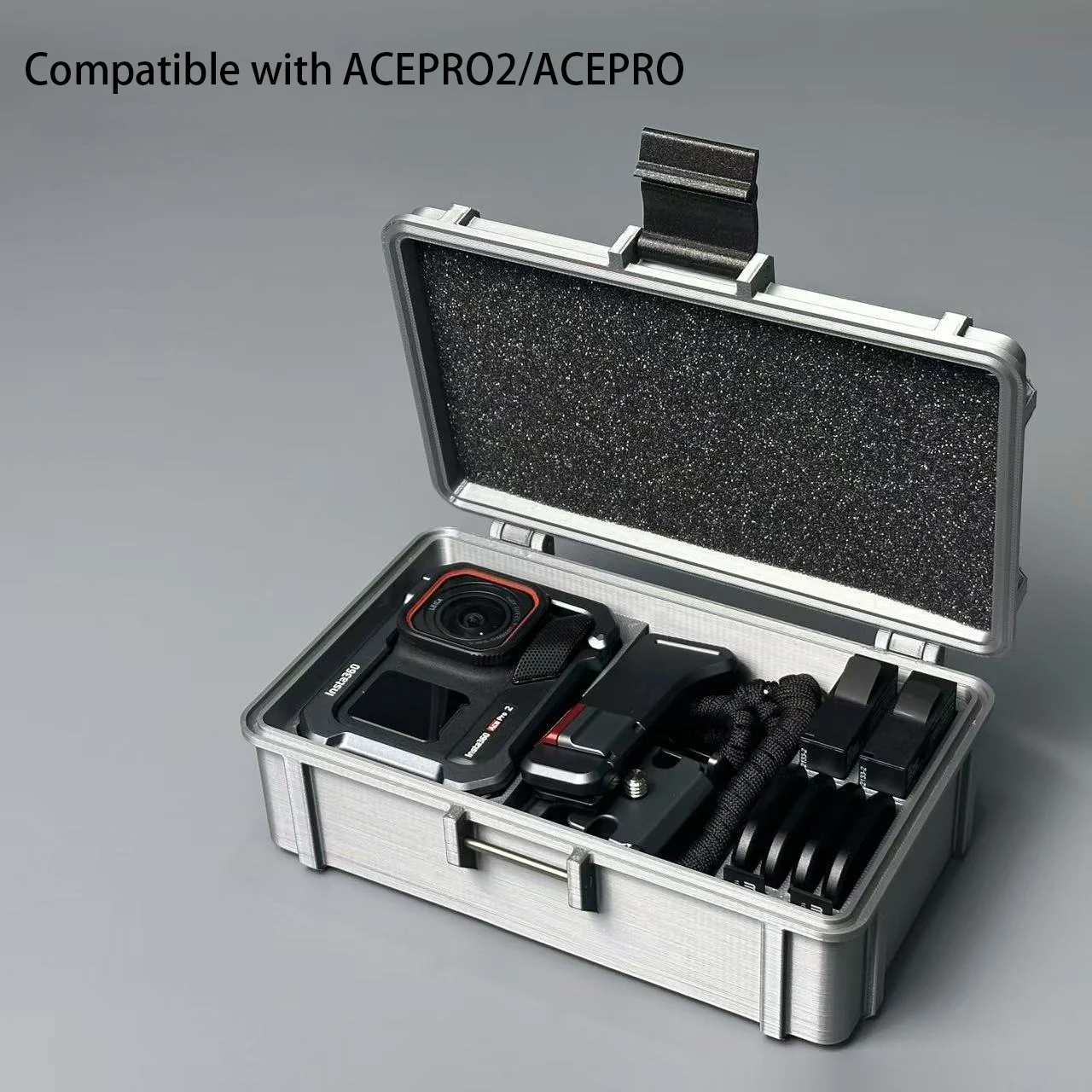 

Совместим с сумкой для хранения Insta360 ACERO2/ACEPRO/контейнером/защитным чехлом для водонепроницаемого и влагостойкого хранения.