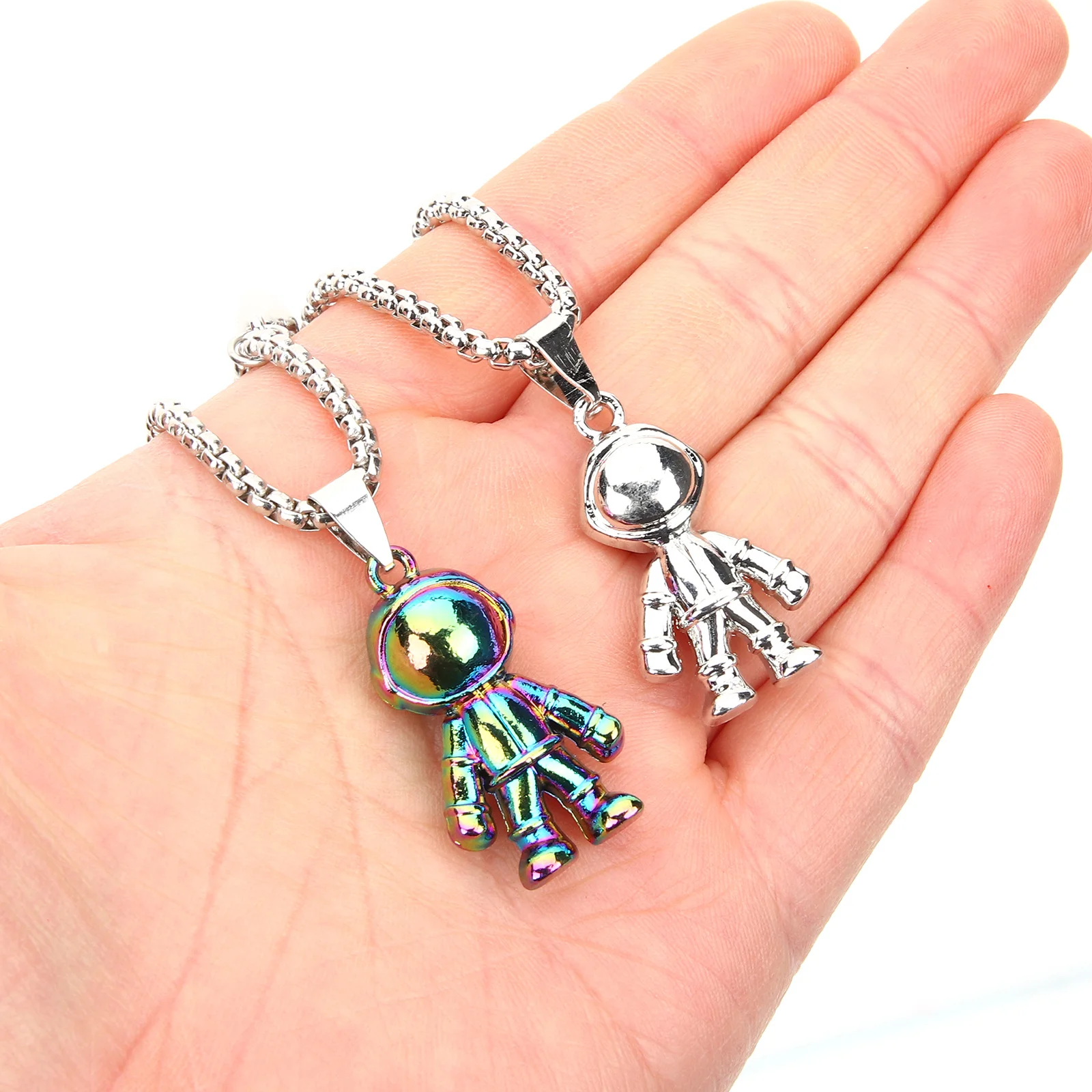 

1Pair Couples Magnetic Necklace Matching Astronaut Pendant Creative Lovers Jewelry Gift for Valentine Anniversary Birthday