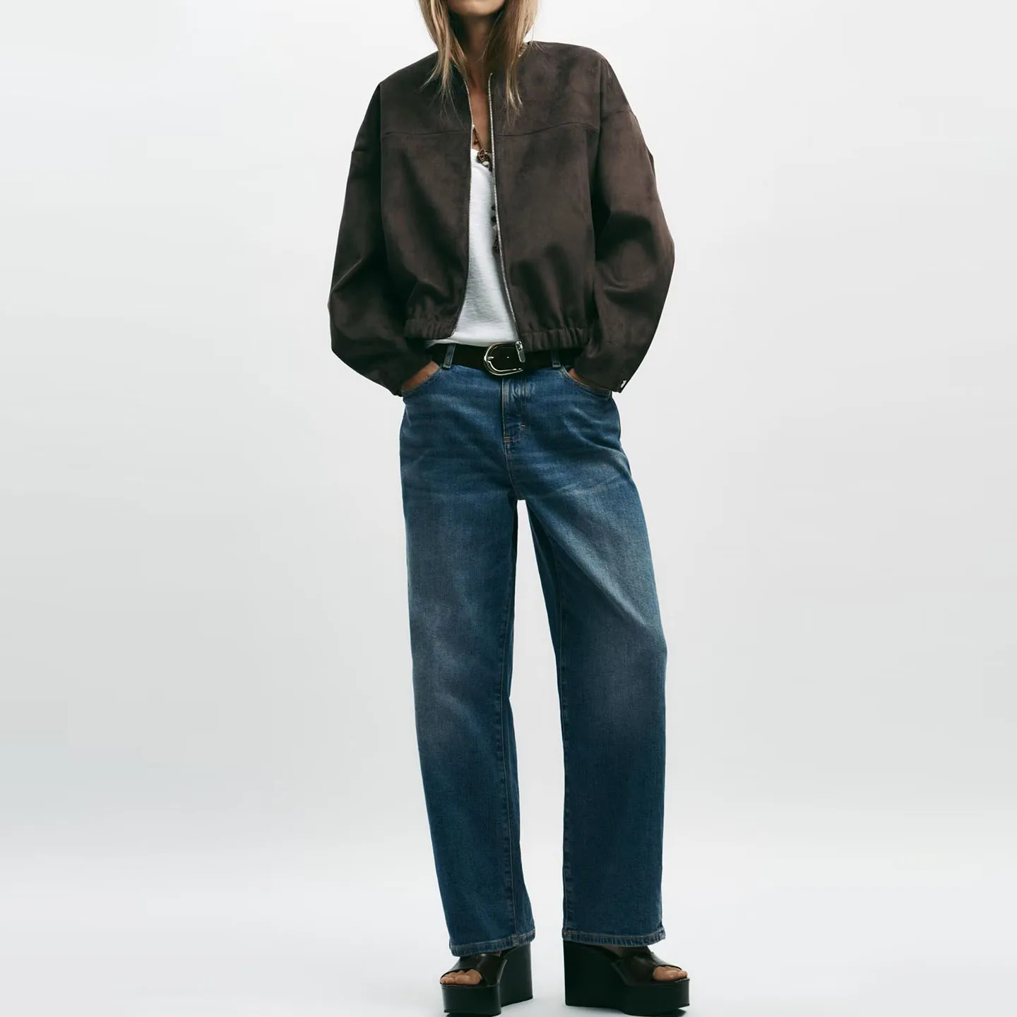 여성 캐주얼 스타일 스탠다드 핏 자켓 가을 2025 안티퍼 가죽 효과 코트 긴 소매 라운드 넥 지퍼 클로저