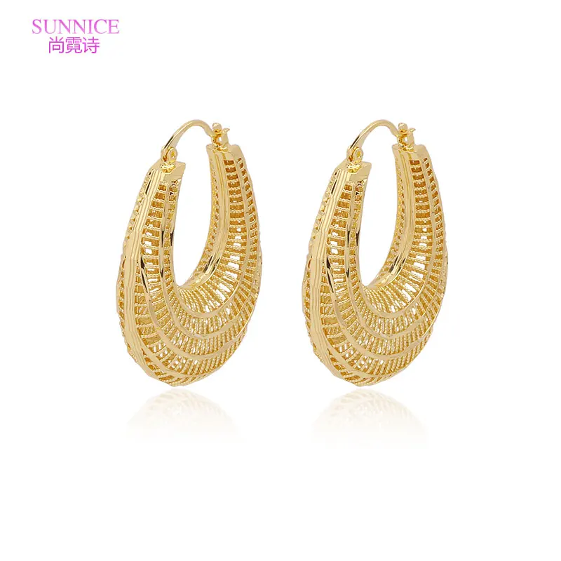 Fashion Dubai Jewelry Sets 18K Gold Plated Copper Earrings Pendent Necklace For Women Romantic Sets Daily Wear Party Gift