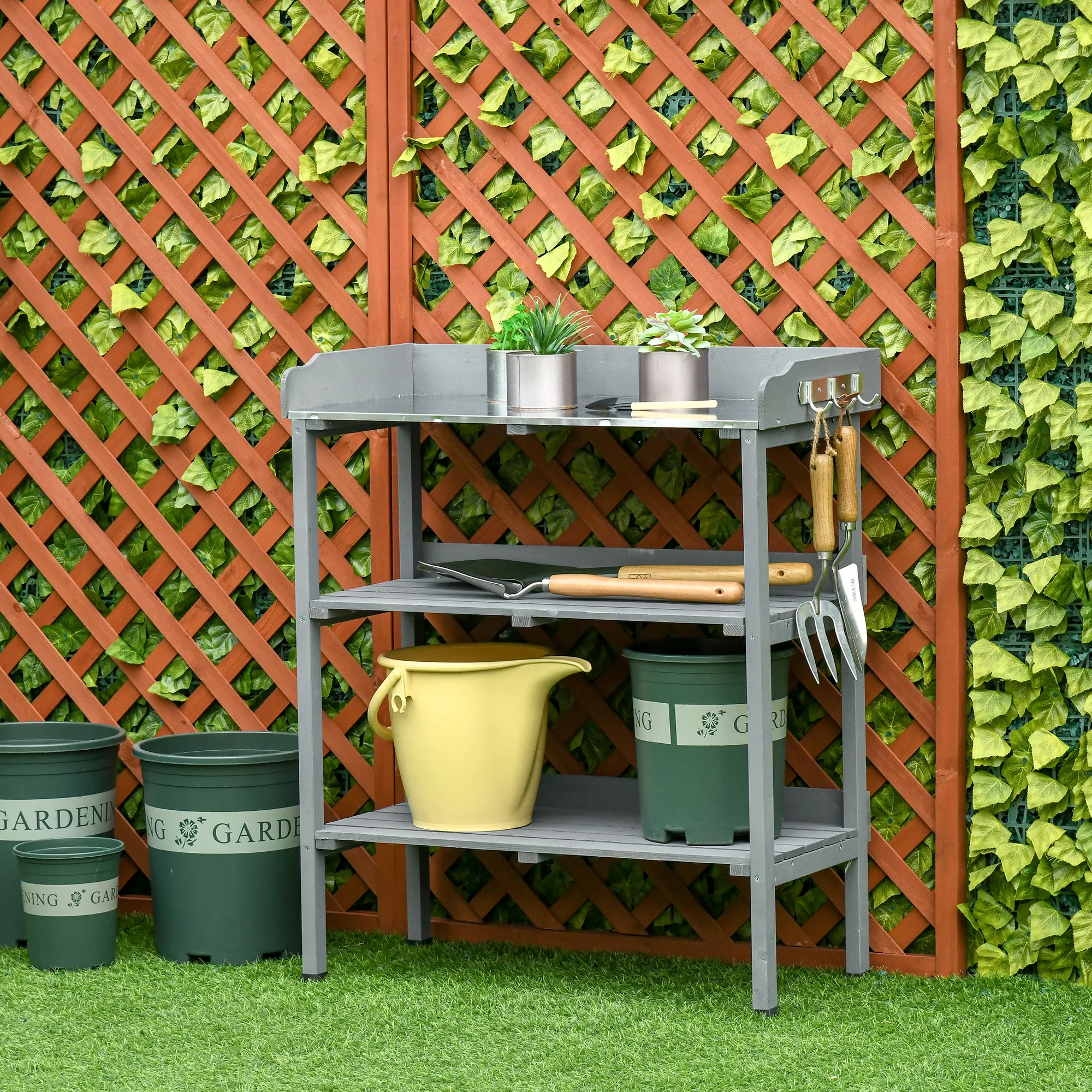 Table de travail pour jardinage avec plan de travail en métal et structure en bois de sapin, 76x37x89cm, 2 étagères de rangement et 3 crochets latéraux pour outils, idéale pour le jardinage, le balcon et l'intérieur