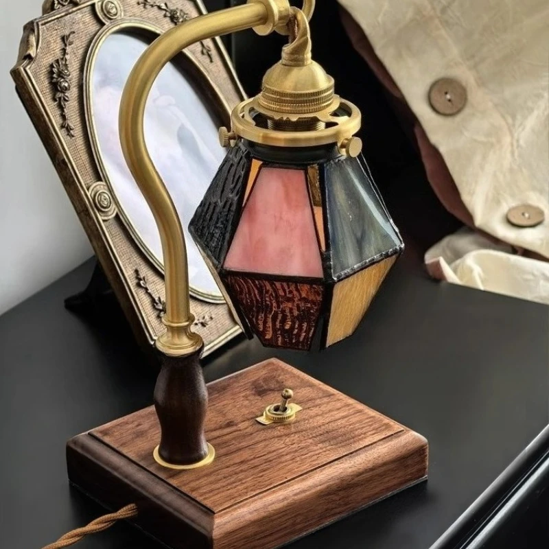 Bedside retro table lamp