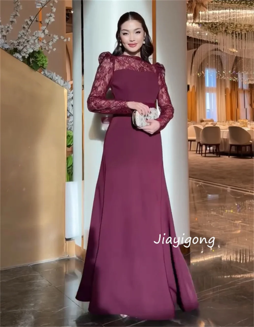 Abiti da ballo lunghi con collo alto a sirena con fiocco in jersey stile moderno personalizzato, taglie disponibili per feste di lusso