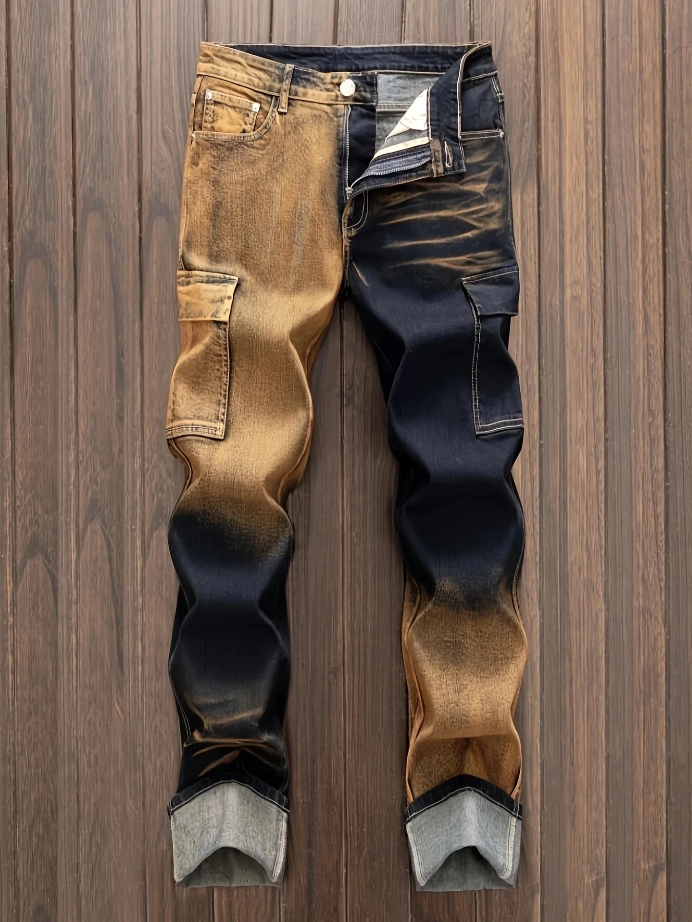 

The new trend in Europe and the United States is stitching camouflage to make old washed jeans.