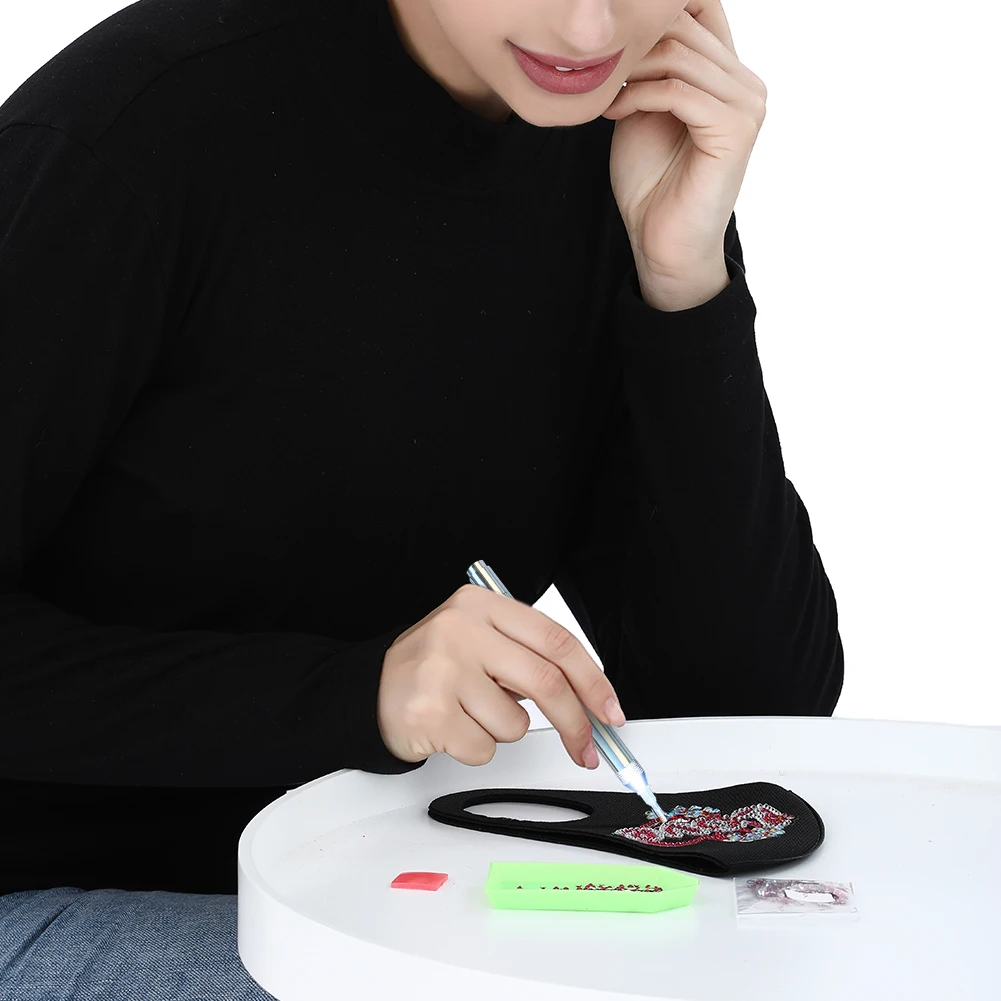 5D DIY نقطة الحفر تلميح بطارية تعمل بالطاقة البلاستيك الماس الفن اللوحة عدة مضيئة الفن اليدوية للرسم الحرفية للأطفال الكبار #3