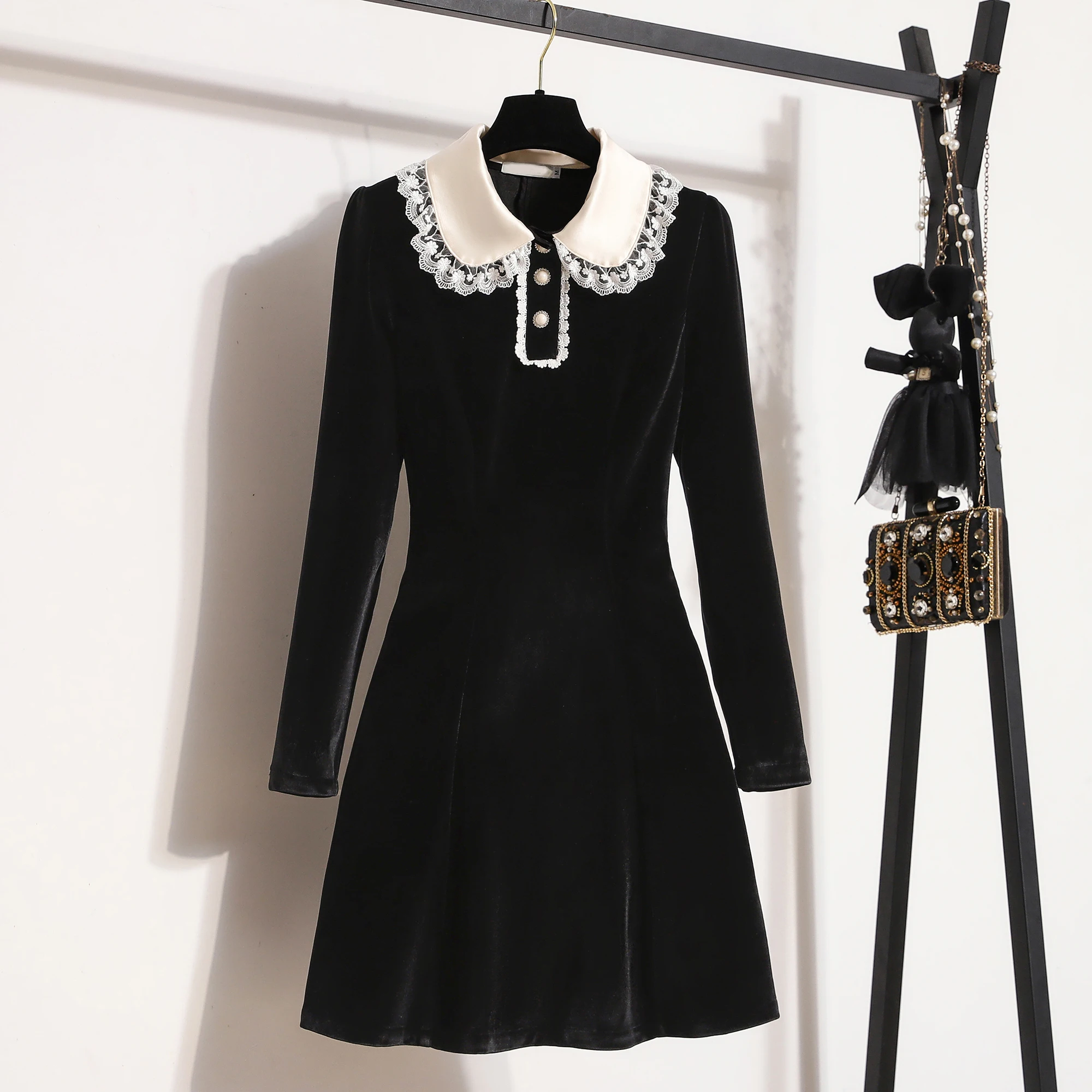 

Spring Autumn New Long-Sleeved Women's Black Ladies Mid-Length Dress