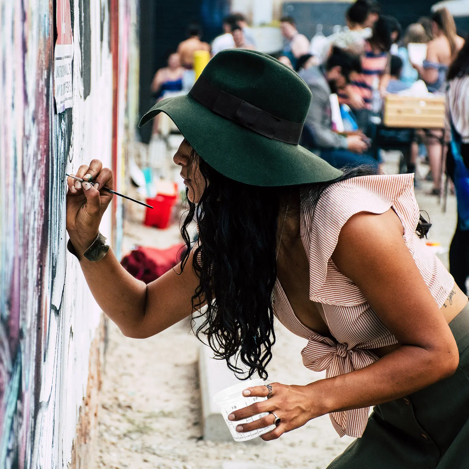 

Набор из 5 профессиональных прозрачных пластиковых одноразовых мерных стаканов для автомобильной краски с четкой градуированной шкалой