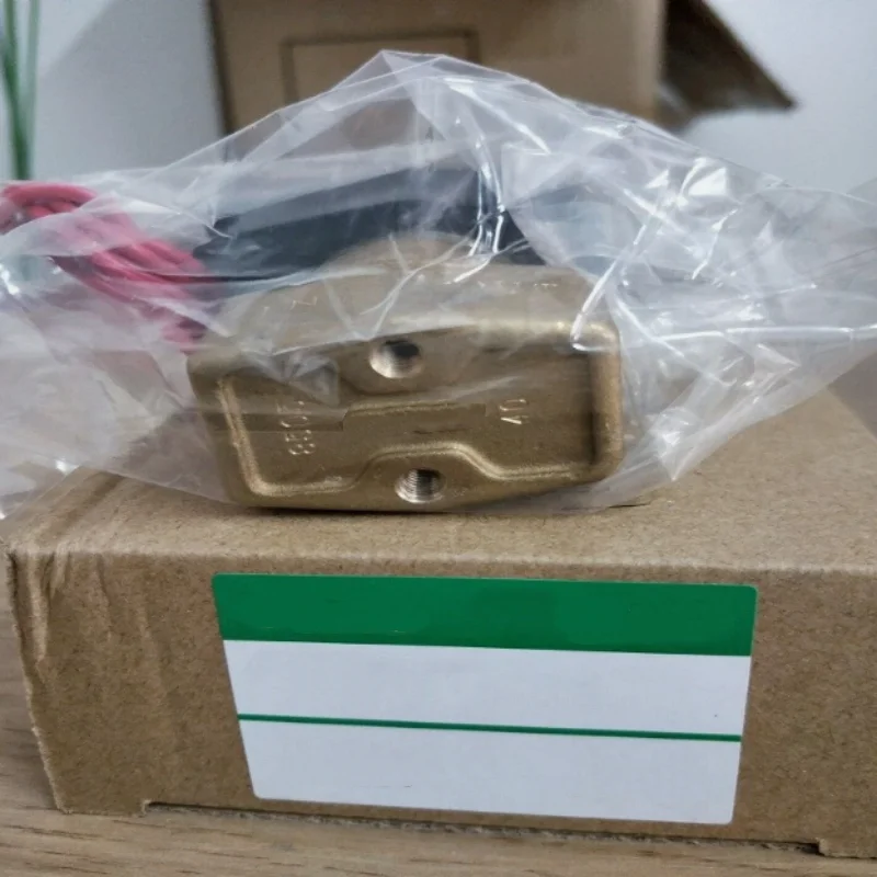 Brand new original two-way valve  AB31-02-3-F3A-DC24V/Z  AB41-02-5-C2E-AC220V/Z   AG43-03-5-AC220V/Z