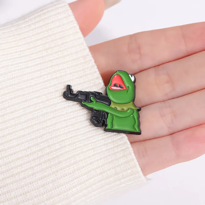 カエルのカエルエナメルピン面白い漫画ブローチラペルピンバッジバックパック衣類アクセサリートレンディなジュエリーギフト友人へ