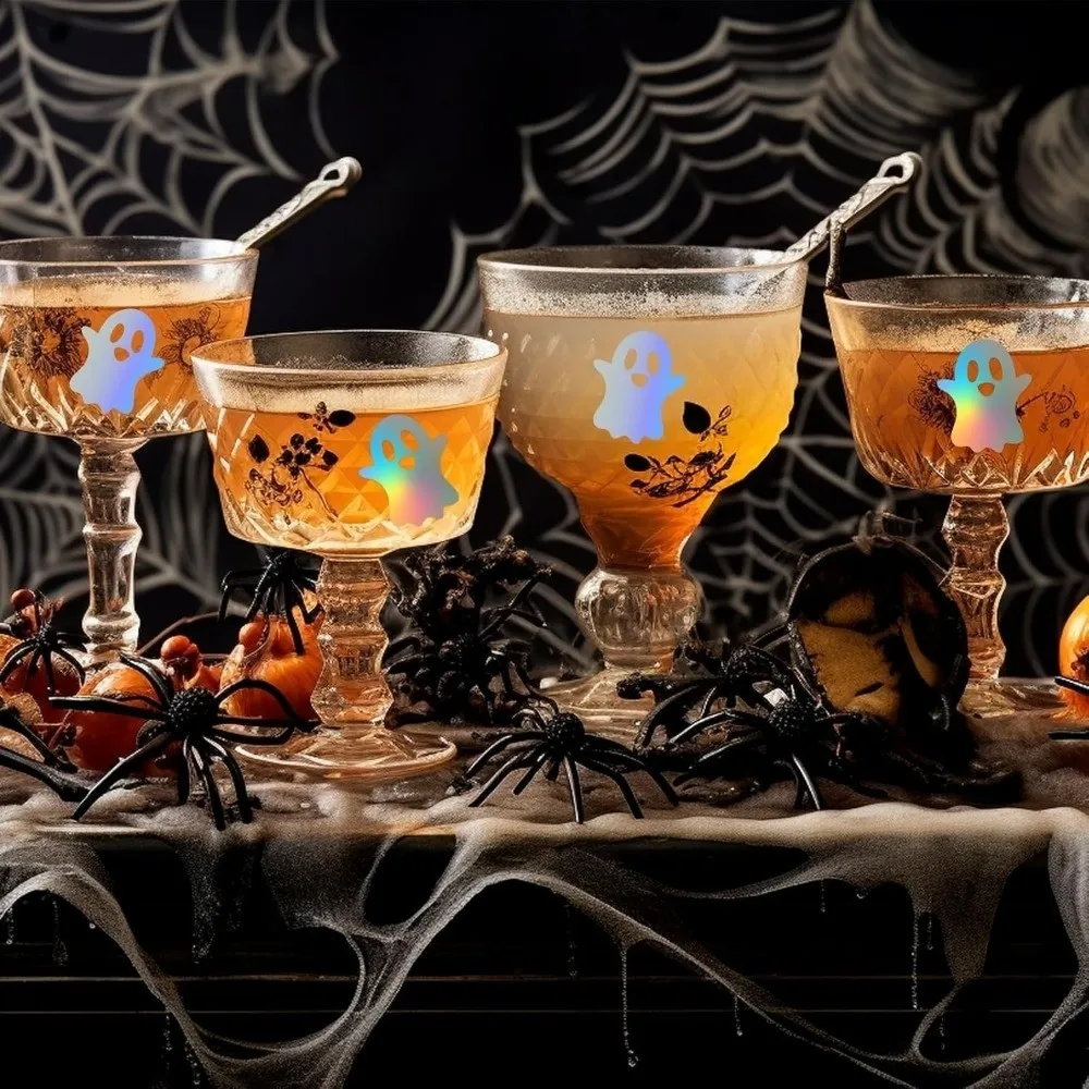 500pcs/roll New Laser Type Halloween Stickers Decorative Paper Waterproof Reflective Labels Ghost Stickers Gift Packaging