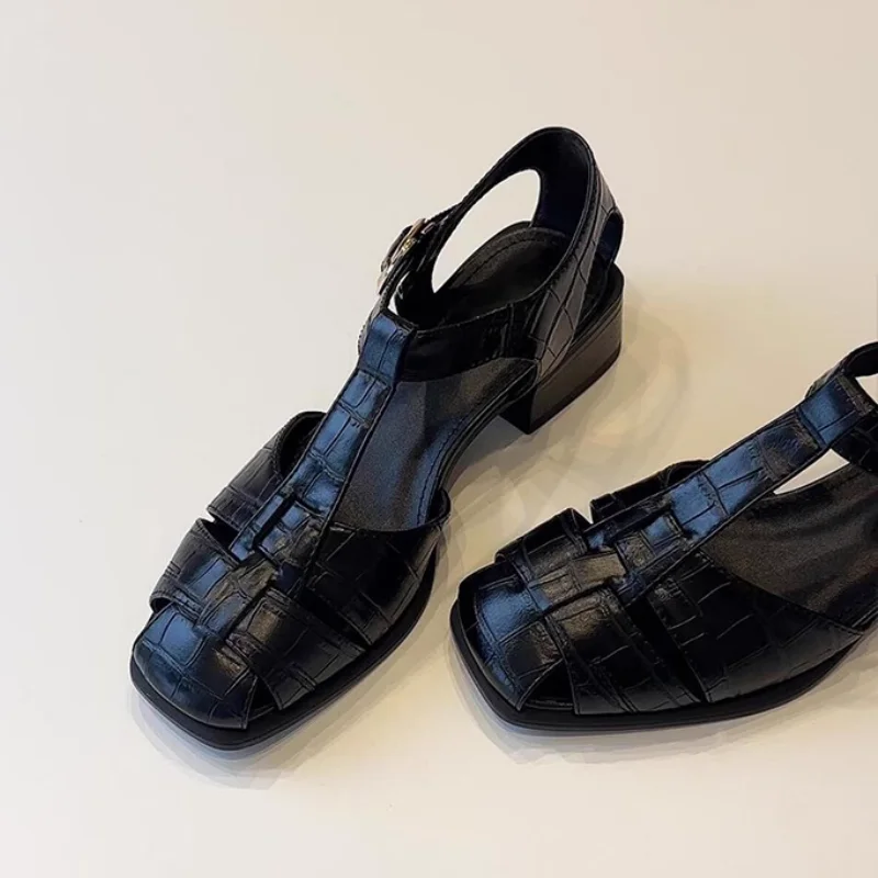 

New Fashion Hollow Casual Woven Cutout Breathable Sandals Women's Vintage Square Toe Shallow Mouth Block Heel Soft Sole Romans