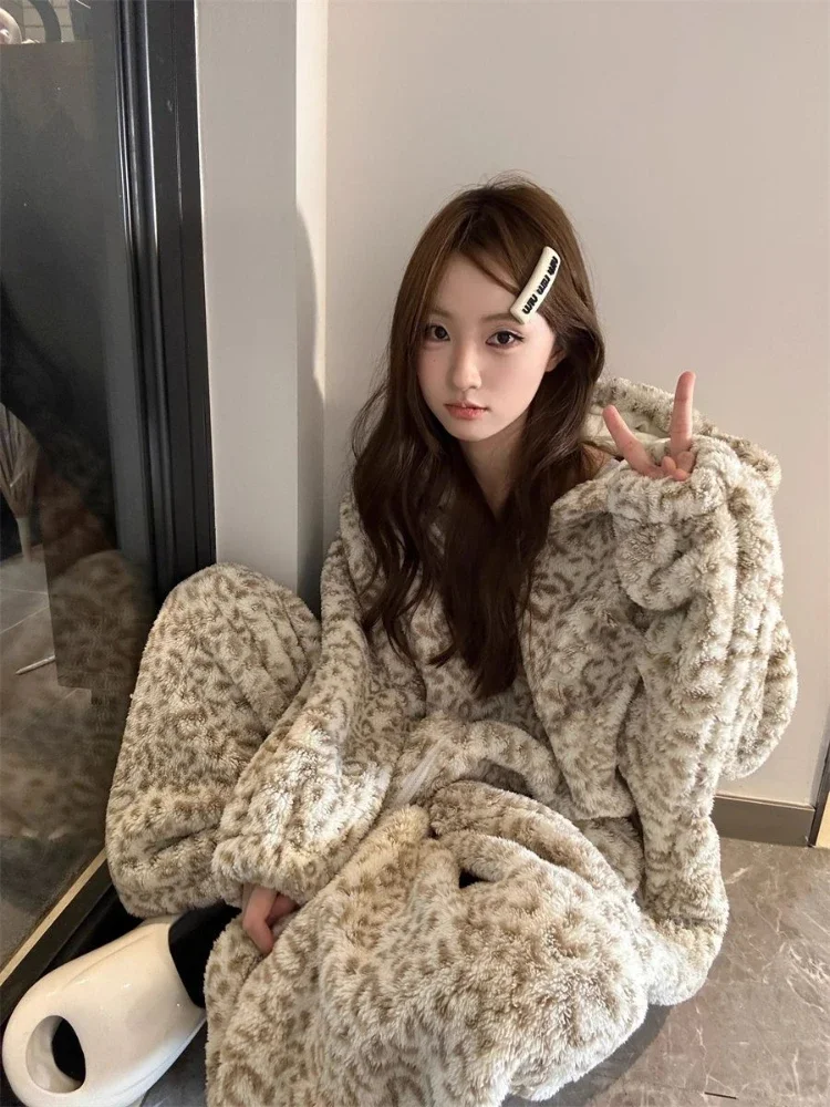 Leopard Coral Velvet Onesies Pajamas Women's New Fall and Winter Thickened Loose Fashionable Living Wear Leisure Robe Sleepwear