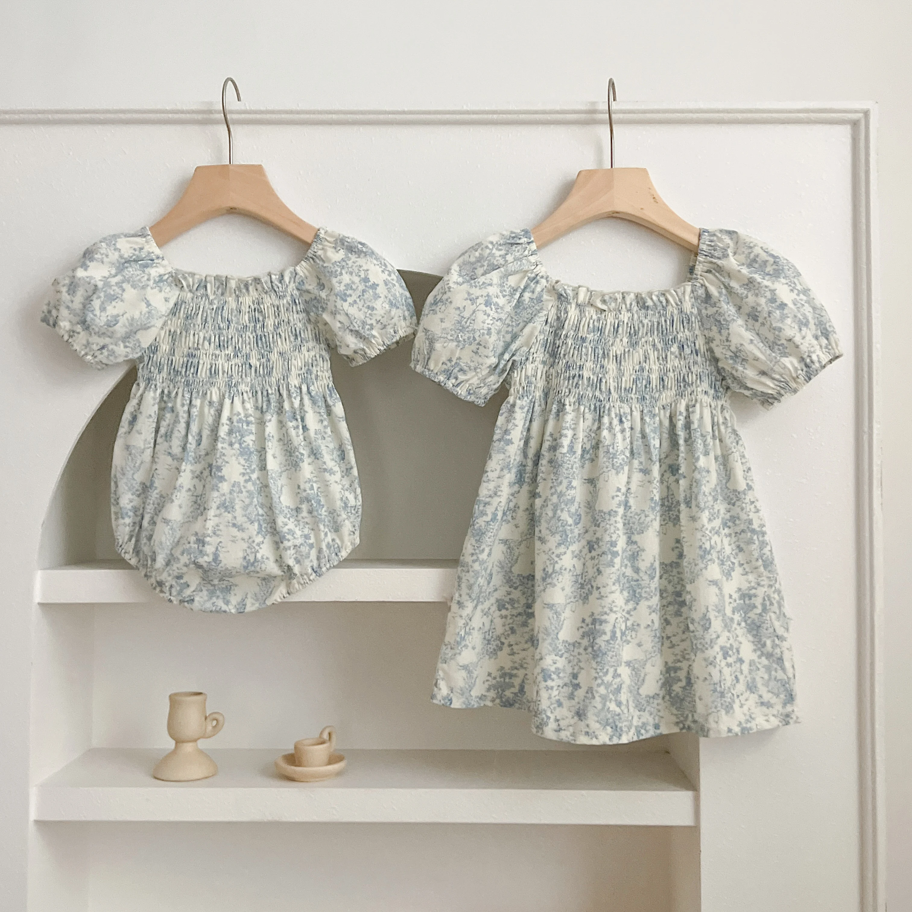 Sommer Schwester Kleid Infant Neugeborenes Baby Mädchen Kleidung Schwester Weibliche Baby Kleine Gebrochene Blaue Blume Kurzarm Strampler Kleidung ﻿ – Detail 2