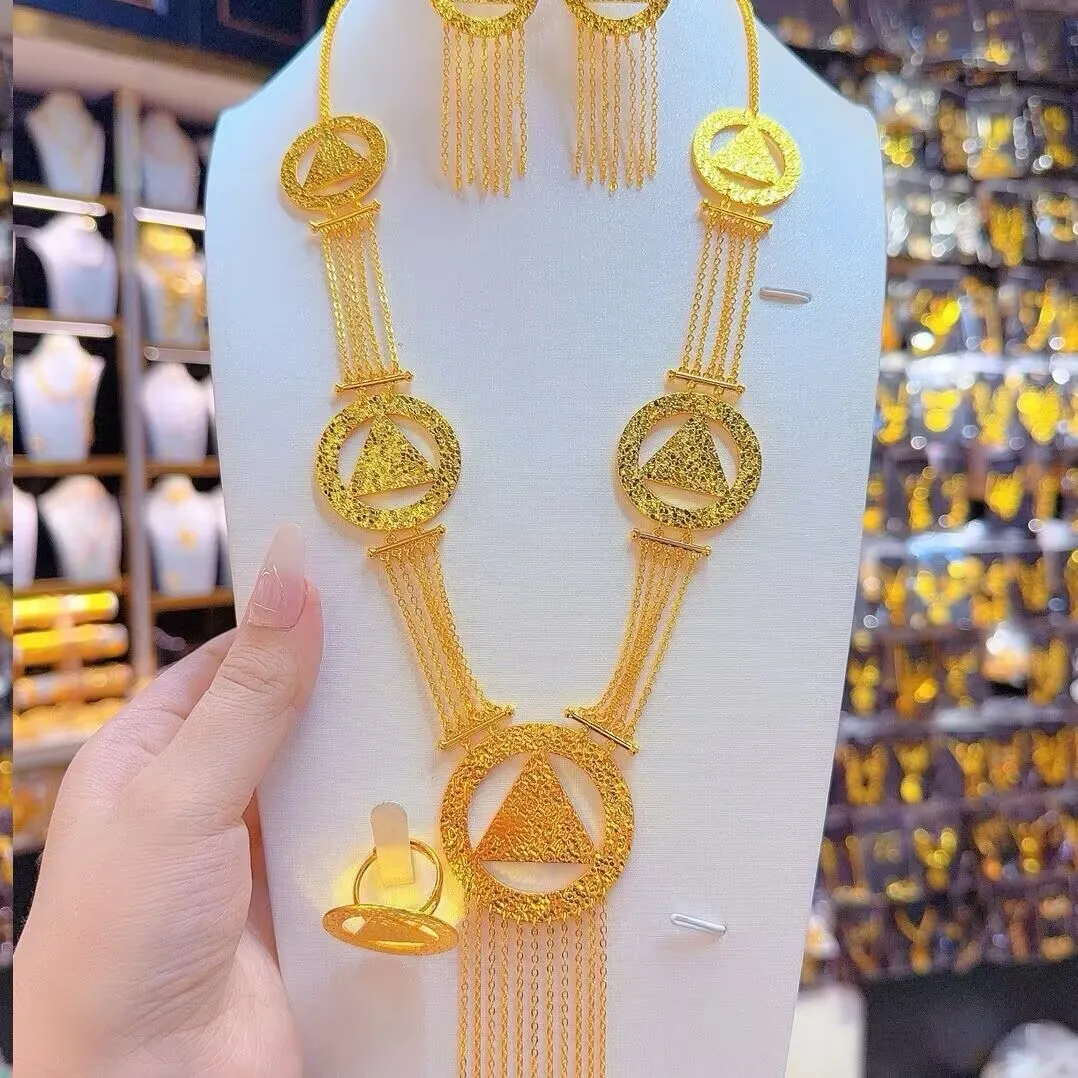 New Fashionable High end Dubai 24K Gold Plated Necklace Earrings and Rings Romantic Wedding Party Jewelry Set for Lovers 555
