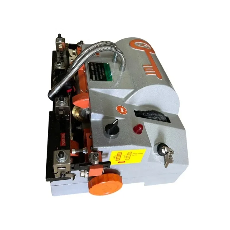 Good Quality Key Cutting Machine 100E for Making Car Door Keys Used Auto Locksmith Tools Metalworking Equipment