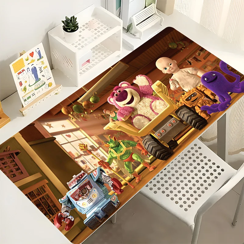 

Mousepad Strawberry Bear L-lotso Laptop Office Cabinet Keyboard Pad Gaming Desk Mat Large Mouse Pad Non-slip Rubber Extended Pad