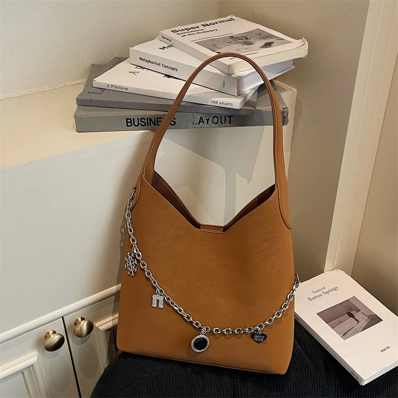 حقيبة تحت الإبط لخريف وشتاء 2025، محفظة حمل بحزام على شكل سلسلة، حقيبة كروس نسائية فاخرة من اليوم إلى الليل، حقيبة ذات مقبض علوي واسعة #3