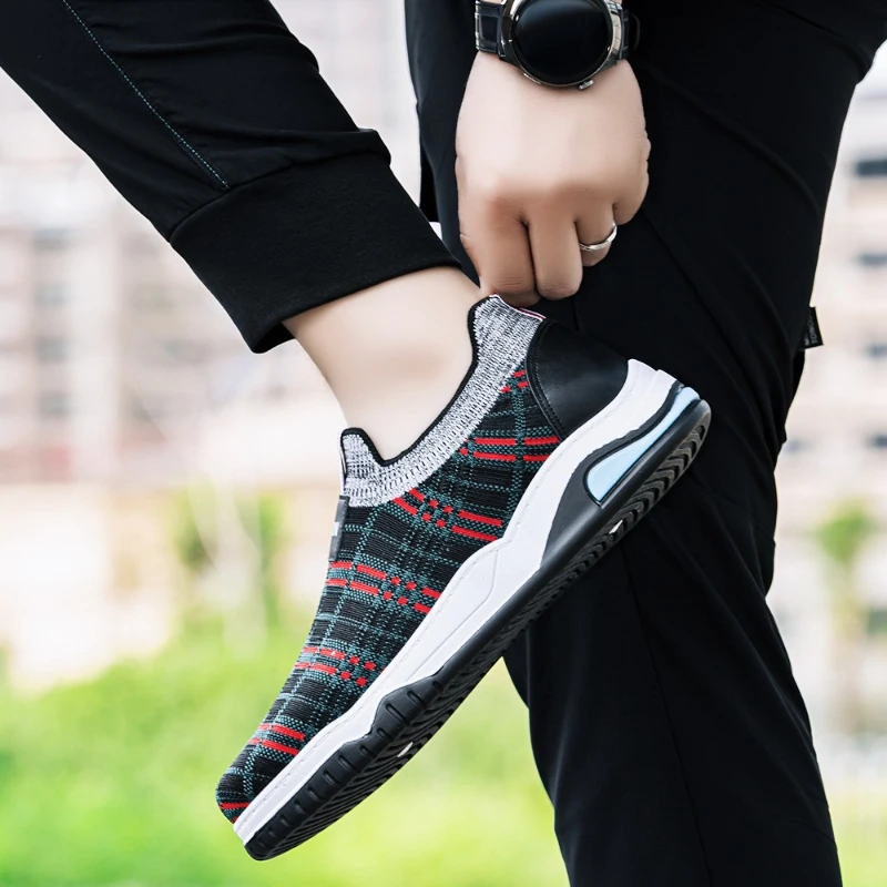 

2025 New Breathable Versatile Men's Shoes Lightweight Casual Shoes Autumn Loafers Outdoor Comfortable Men Shoes Zapatos Casuales