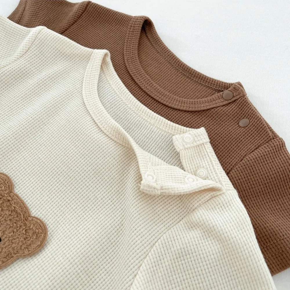Pagliaccetto per bebè a maniche corte in tessuto morbido Design simpatico orso Cartoon Bear Body in puro cotone con texture waffle Tutina per neonato