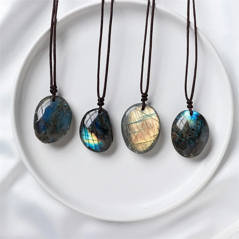 

Natural Labradorite Pendant Necklaces Men Energy Quartz Necklaces Stones Ornament Moonstone Send Random