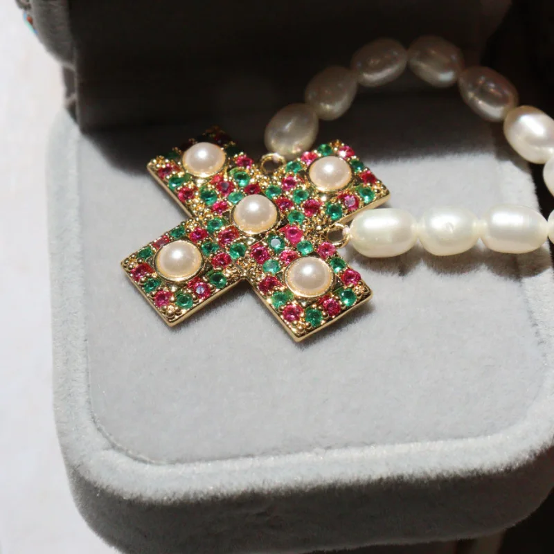 Commuting fashion colorful cross pearl necklace oval minimalist clavicle chain FOR women