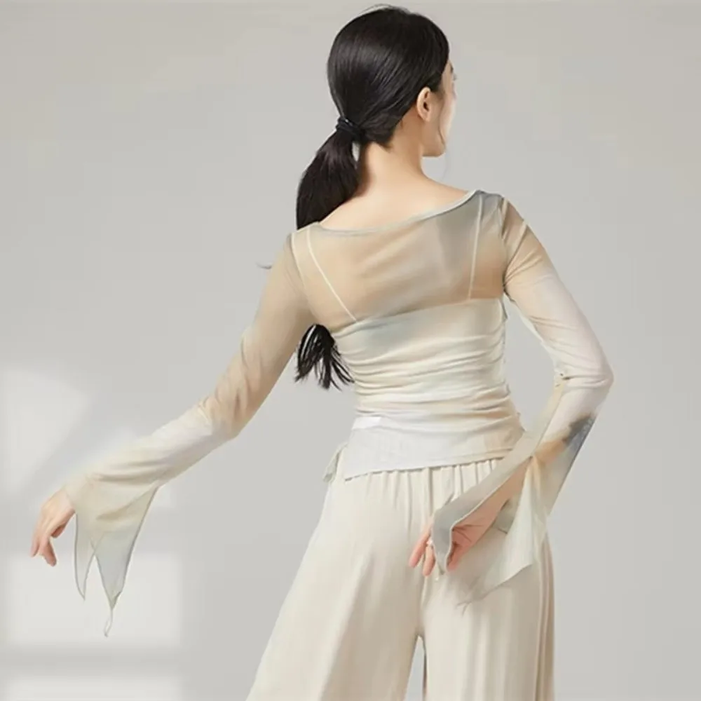 blusa-feminina-de-danca-classica-com-fenda-longa-estampas-ajuste-fino-material-de-gaze-design-fluido-e-manga-evase