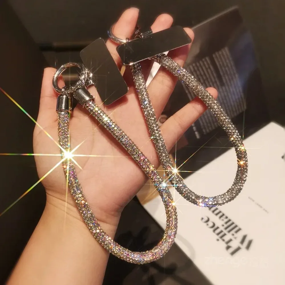 

Luxury Gold Diamond Phone Universal Short Chain Hanging Rope for Wrist Wear, Metal Buckle, Shining Phone Accessories