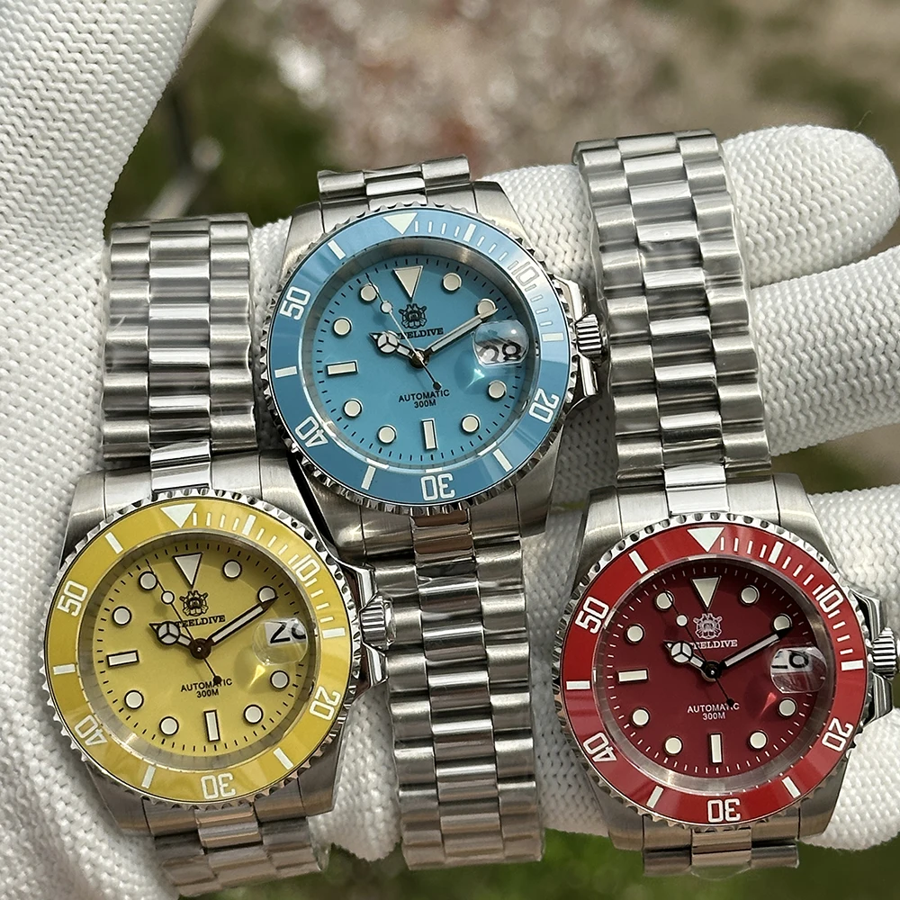 STEELDIVE Men Diver Watch Automatic Mechanical Wristwatch 300m Waterproof BGW-9 Luminous Sapphire NH35 120 Clicks Ceramic Bezel