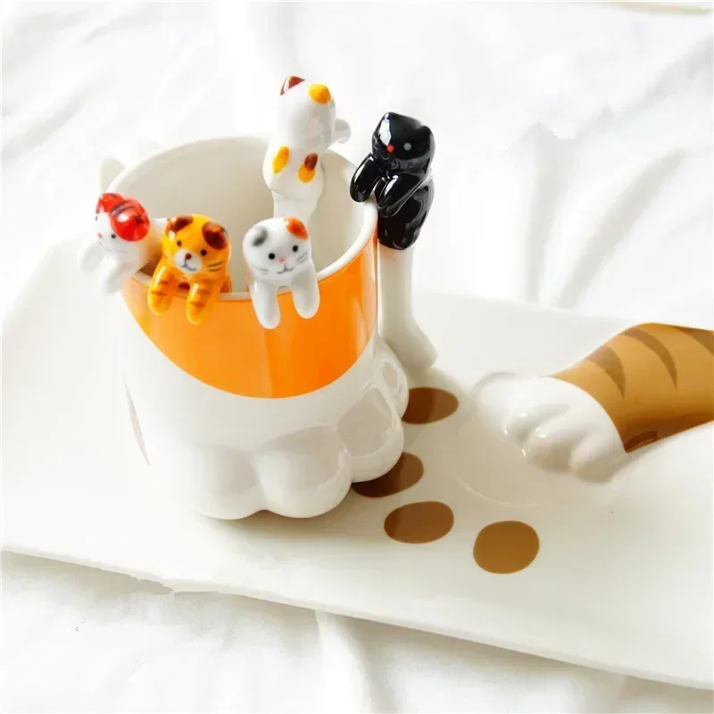 Ceramic Cartoon Cute Cat Animal Spoon Household Handwork Hanging Coffee Dessert Spoon Unique Ice Cream Flatware Kitchen Tools