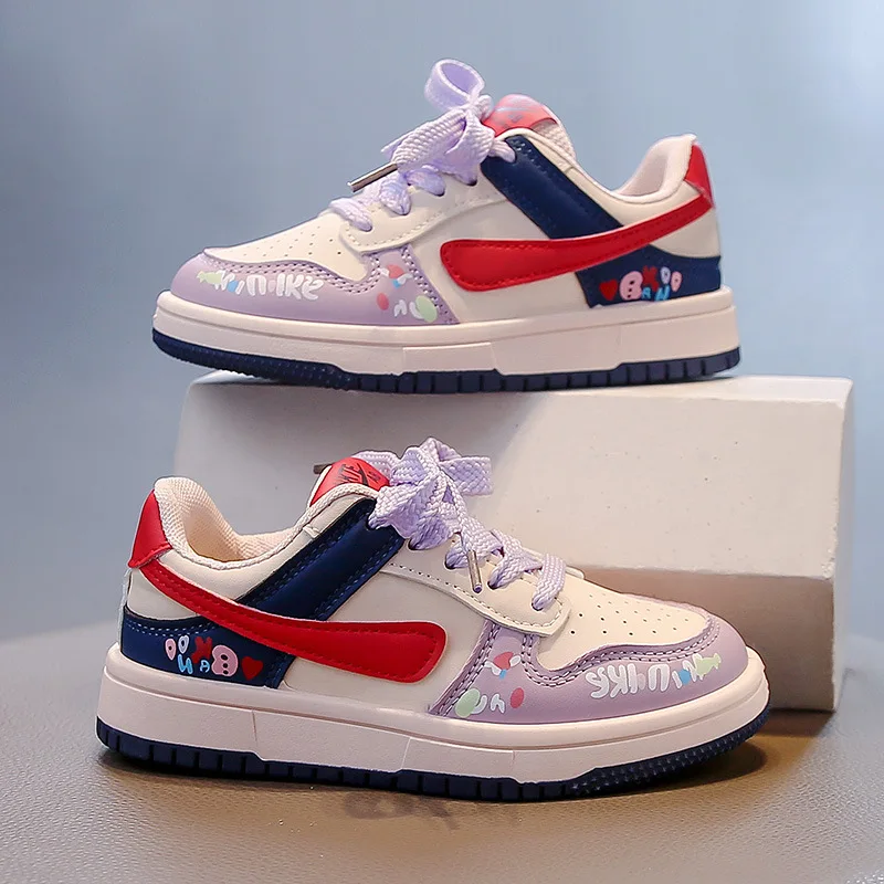 2025 Nuovo stile primavera autunno scarpe da ginnastica casual alla moda e versatili per bambini scarpe sportive comode e traspiranti per esterni