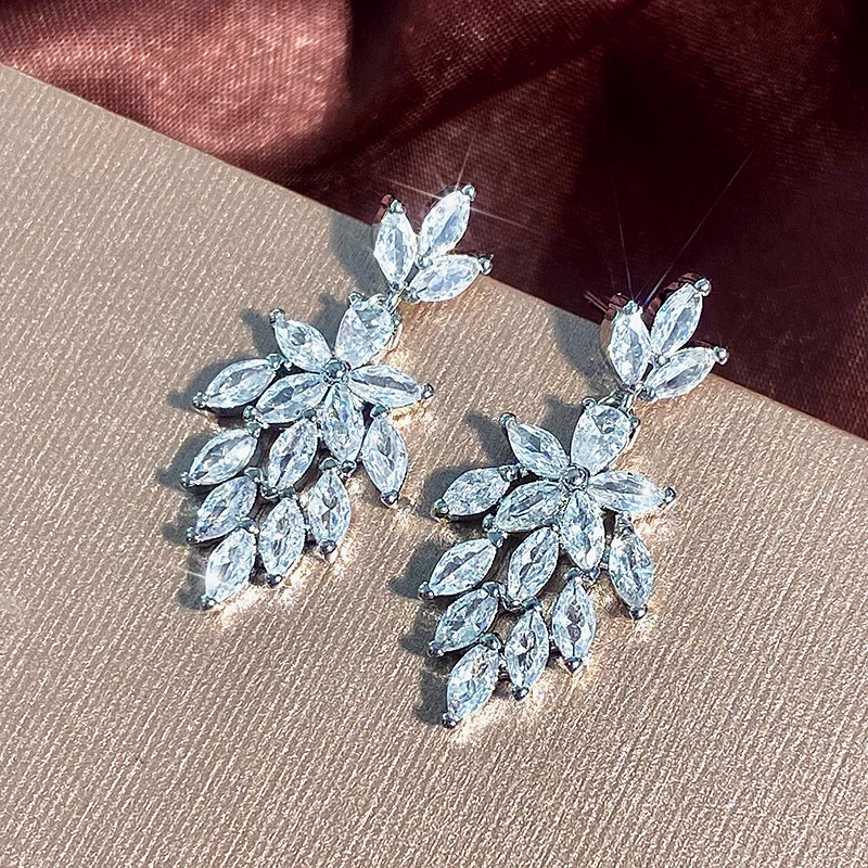 Huitan Luxury Marquise Cubic Zirconia Hanging Earrings Crystal for Women Silver Color Temperament Elegant Wedding Party Jewelry