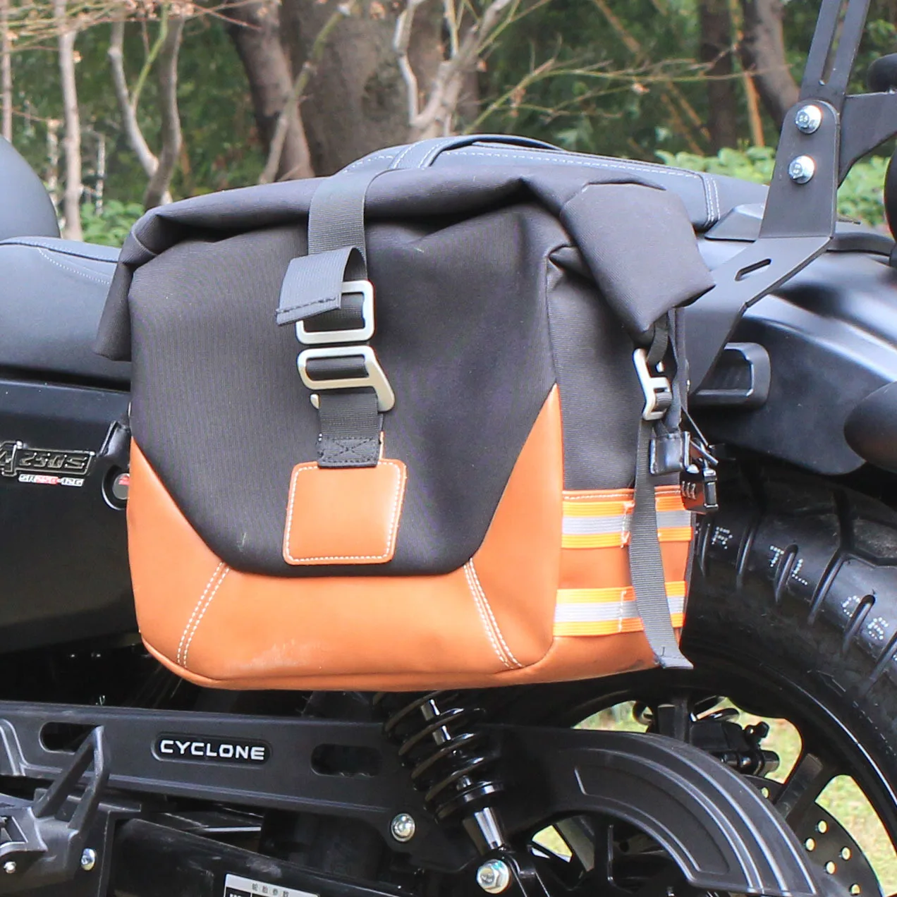 

RA250 Боковая сумка для седла, быстросъемная холщовая сумка для шлема с краями, подвесная сумка для хранения аксессуаров для мотоцикла