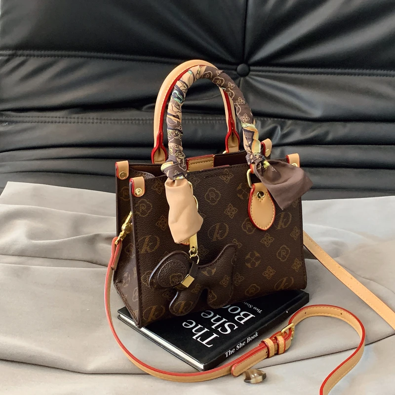 حقيبة يد نسائية خفيفة الوزن - حقيبة كتف جلدية فاخرة مصممة عبر الجسم ومحفظة نسائية مدمجة