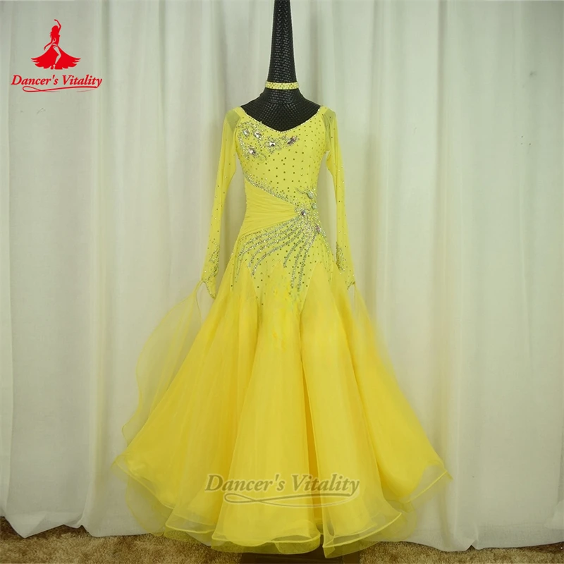 الكبار قاعة الرقص الخامس الظهر فساتين سوينغ كبيرة مع قلادة فاخرة مخصصة الإناث مسابقة الفالس الملابس حيوية راقصة