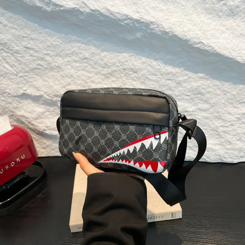 

Женская стильная сумка через плечо, современный геометрический узор, черно-коричневый универсальный дизайн, повседневная сумка для поездок на работу, повседневная сумка-мессенджер для прогулок