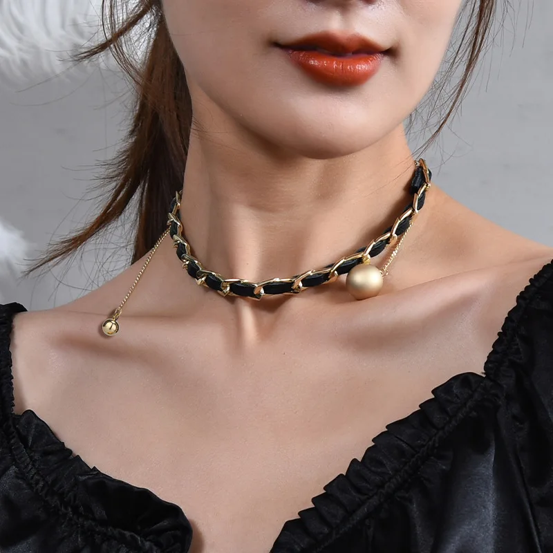 

Retro pearl black hand-woven chain short necklace, feminine KTV collarbone chain