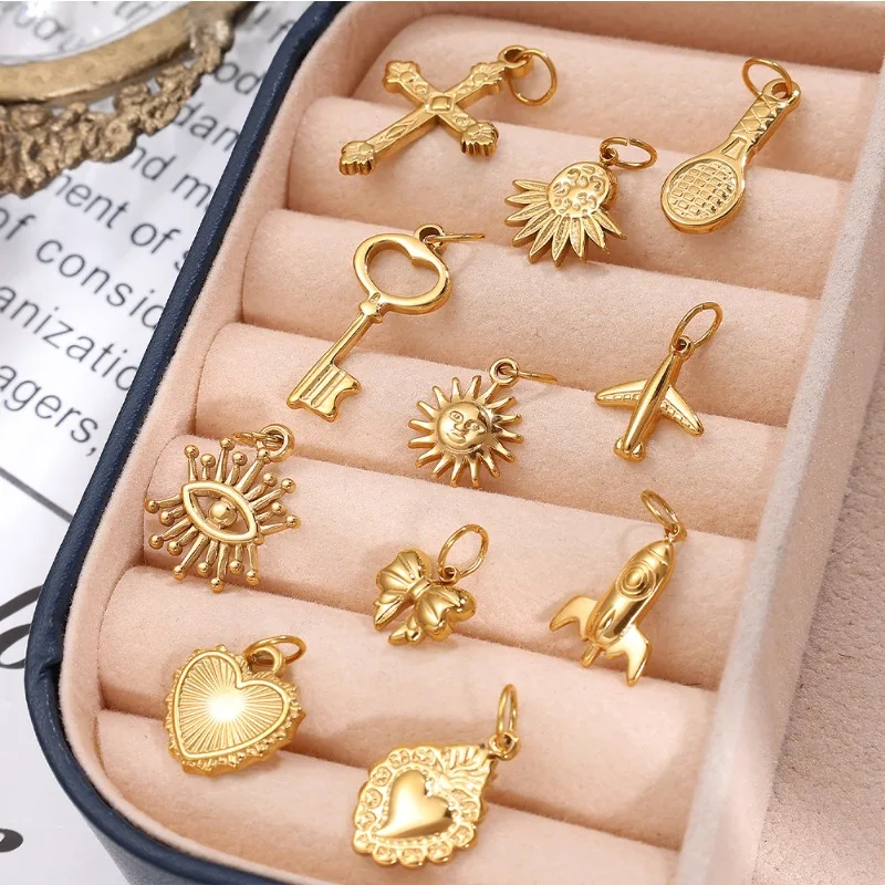 1Pc Stainless Steel Pendant Plated with 18K Gold Classic Heart Cross Eye Accessory for DIY Jewelry Necklace Bracelet Keychain view 5