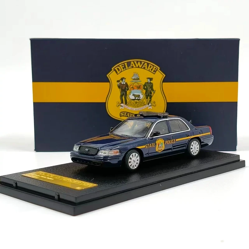 In stock 1:64 Delaware State Police CV alloy miniature replica vehicle model, boy toy gift, room collection statue