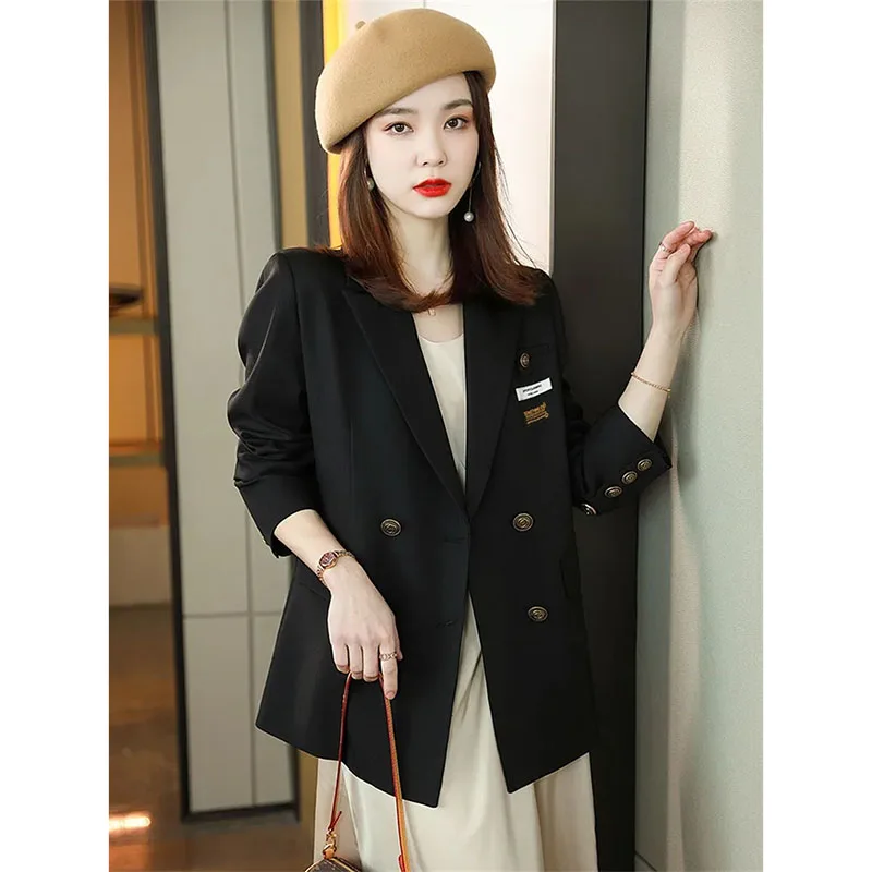 Cappotto da abito alla moda da donna Primavera Autunno 2025 Nuovo blazer Giacca casual strutturata Senior Overwear Popolare quest'anno Cappotto da donna